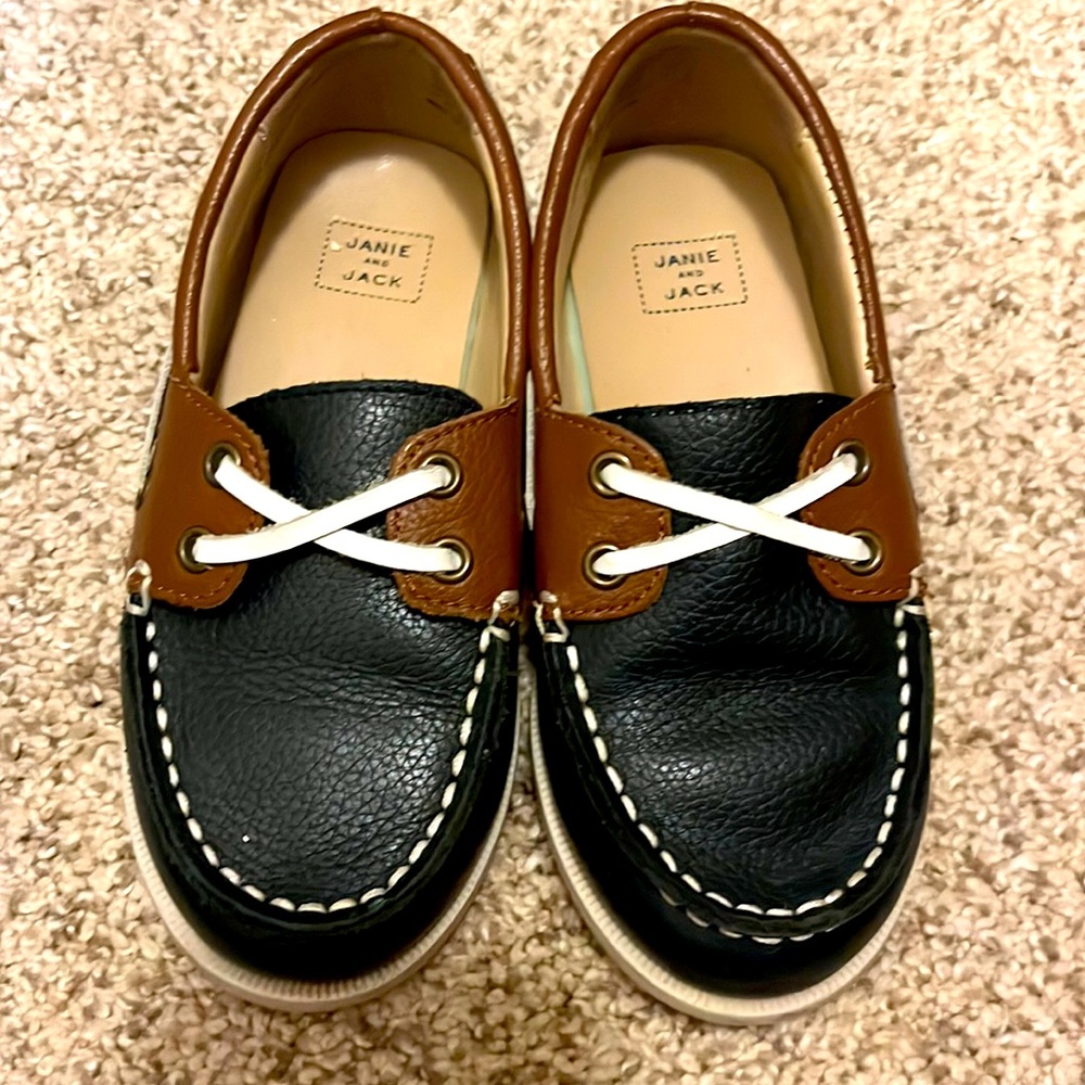 Janie and Jack size 9 loafers